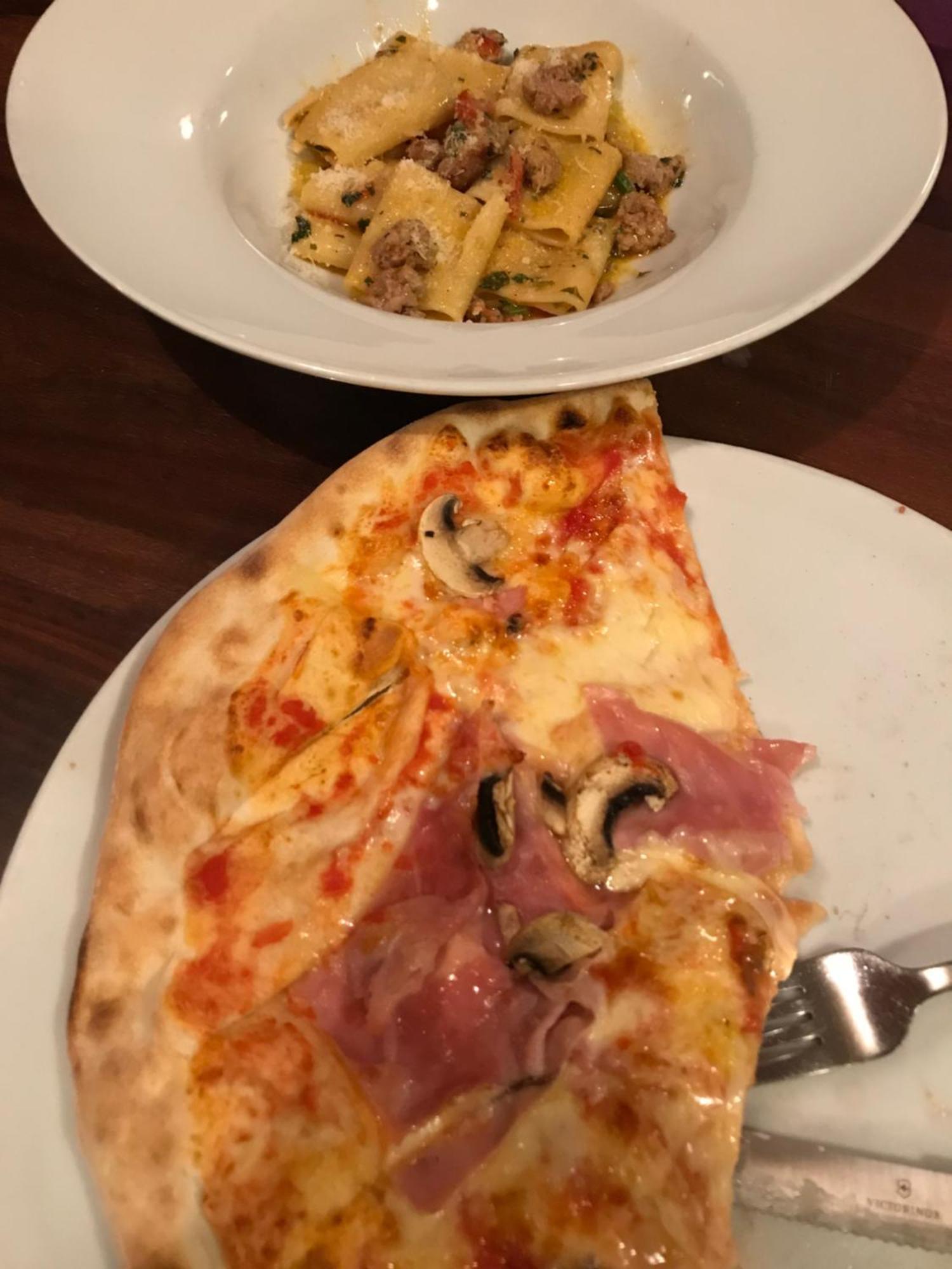 罗特豪斯比萨餐厅酒店 Münsterlingen 外观 照片